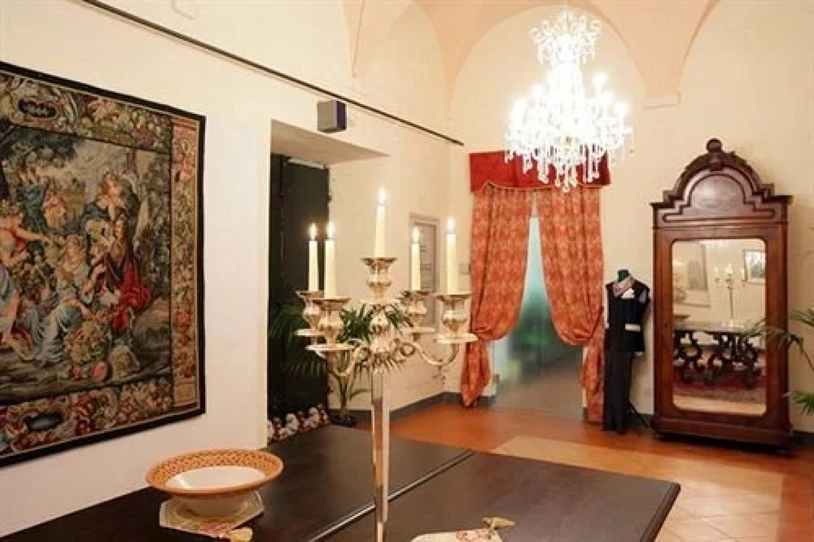 Palazzo Servanzi Confidati