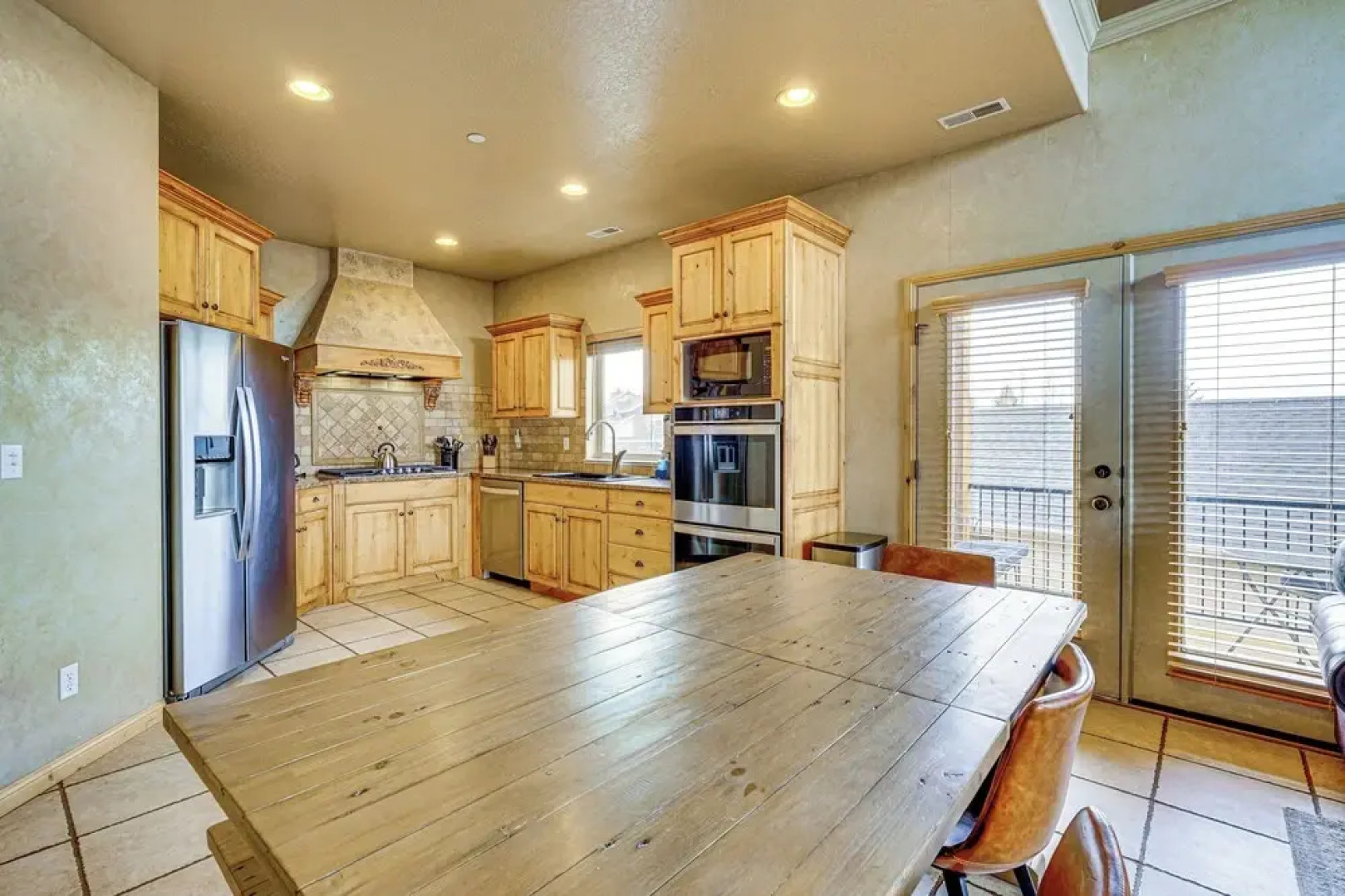 Hot Tub & Mtn-view Deck: Townhome in Eden