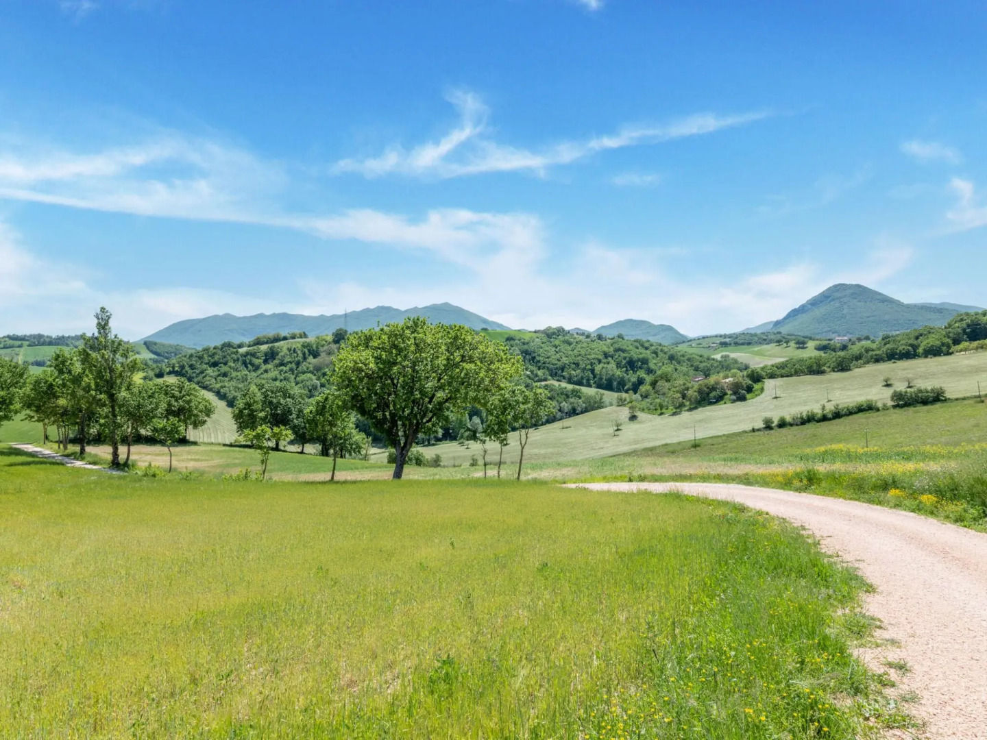 Rural apartment in Matelica with shared pool