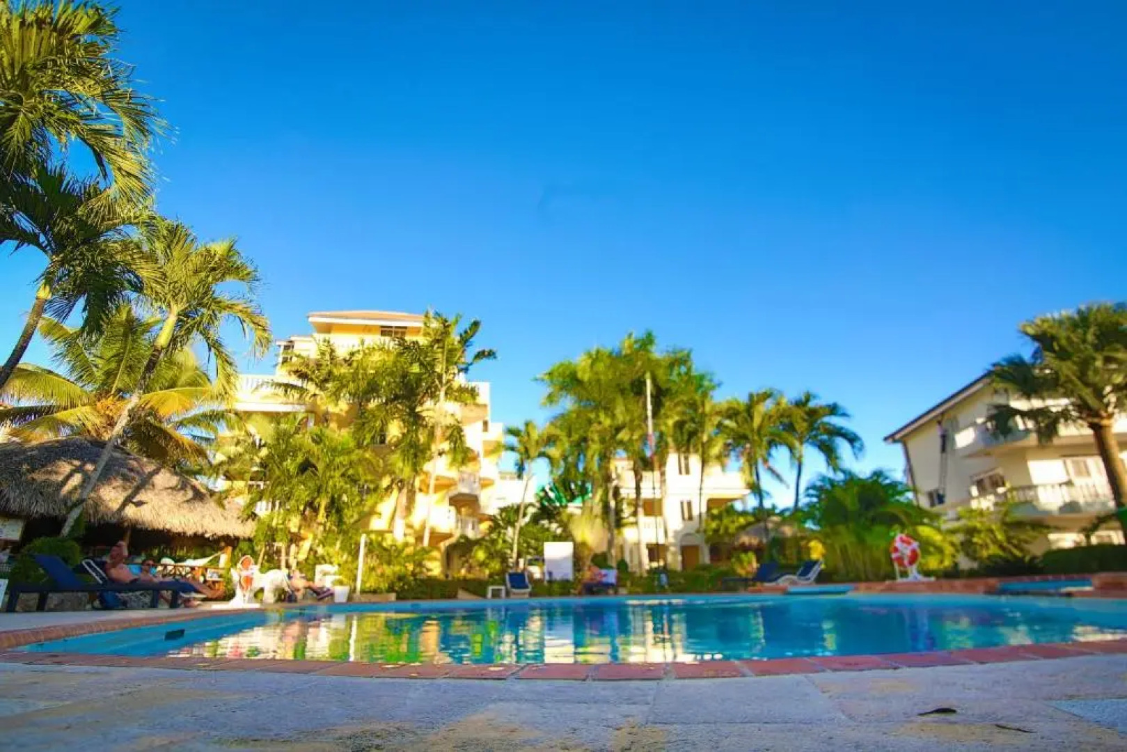 Las Palmeras By Graziano