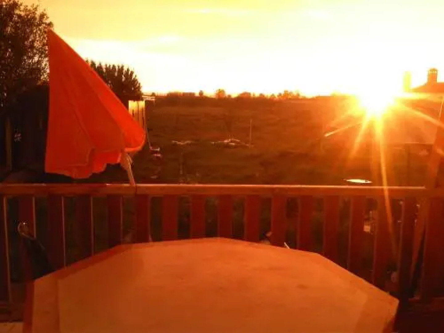 Pôr do Sol Guesthouse