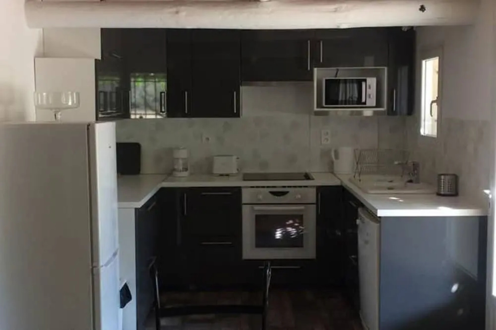 House With one Bedroom in Roquemaure, With Enclosed Garden and Wifi