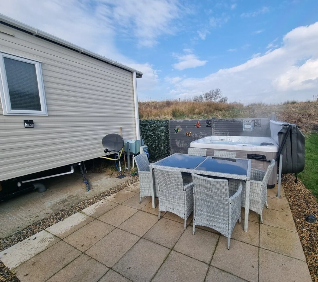 Butterfly 3-bed Hot Tub Lodge in Northumberland