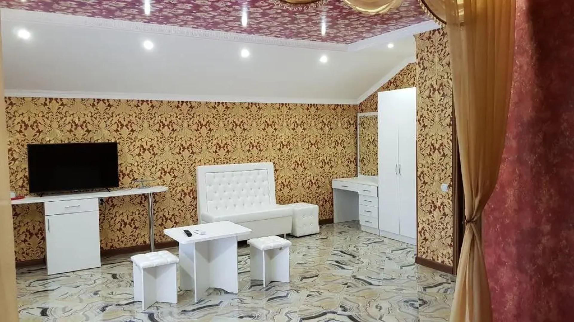 Новый Замок