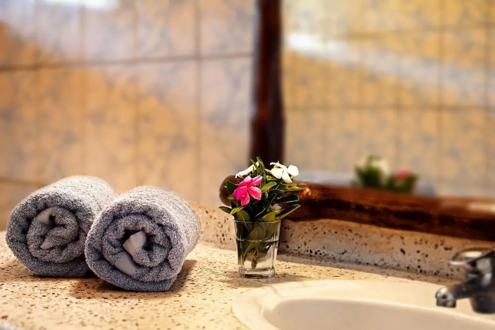 Villa Dora and Holly