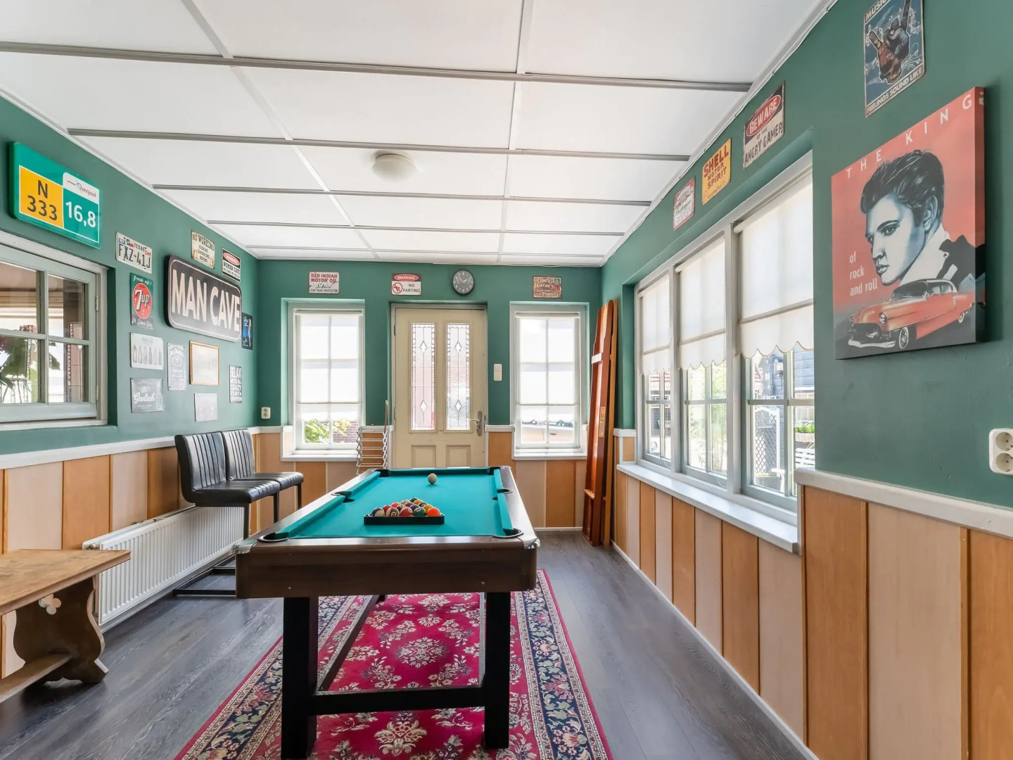 Group Home in Giethoorn With Waterside Terrace