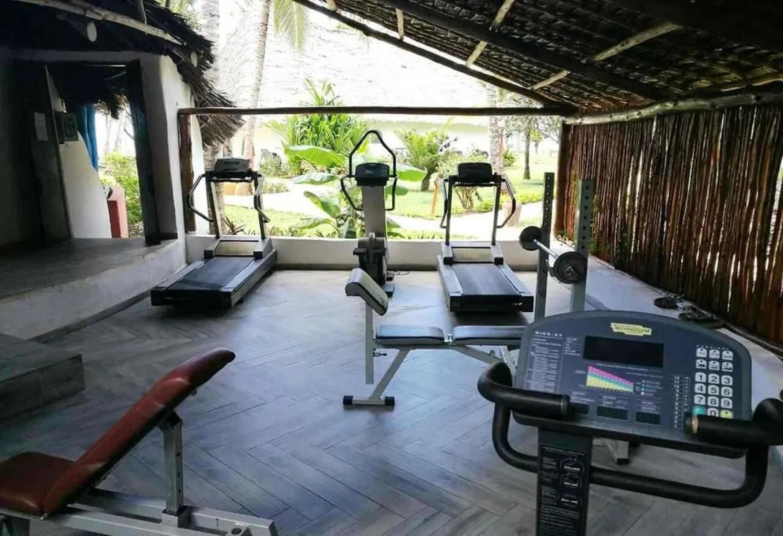 Coral Reef Beach Resort