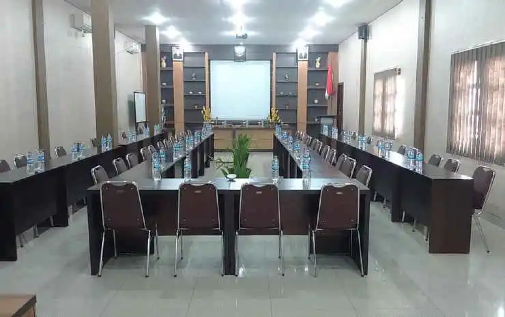 Puri 56 Hotel & Resto