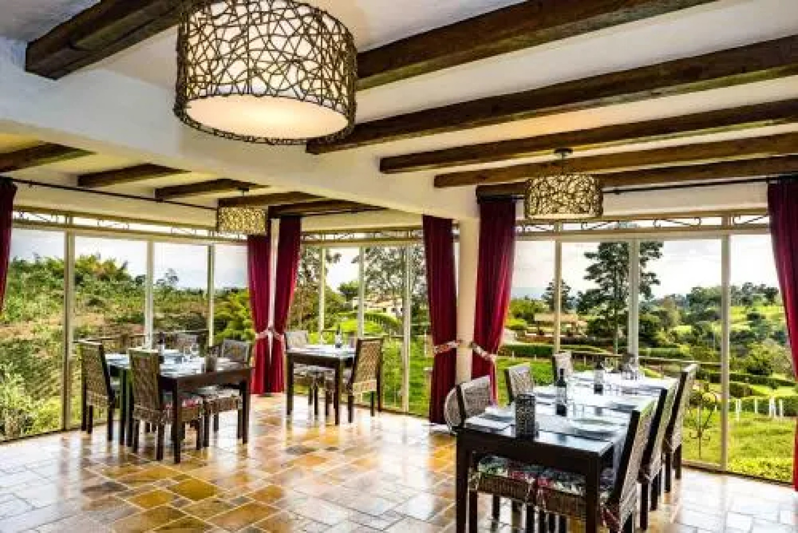 Hotel Estrella Del Monte