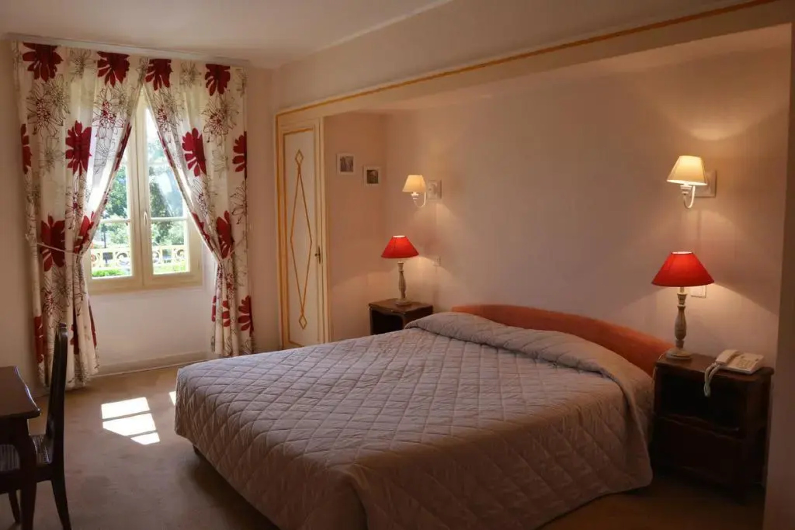 Hôtel Le Cro-Magnon