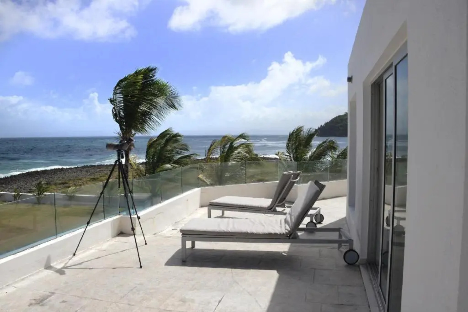 Villa Oceanfront Beach Access And Swim Pool Samana