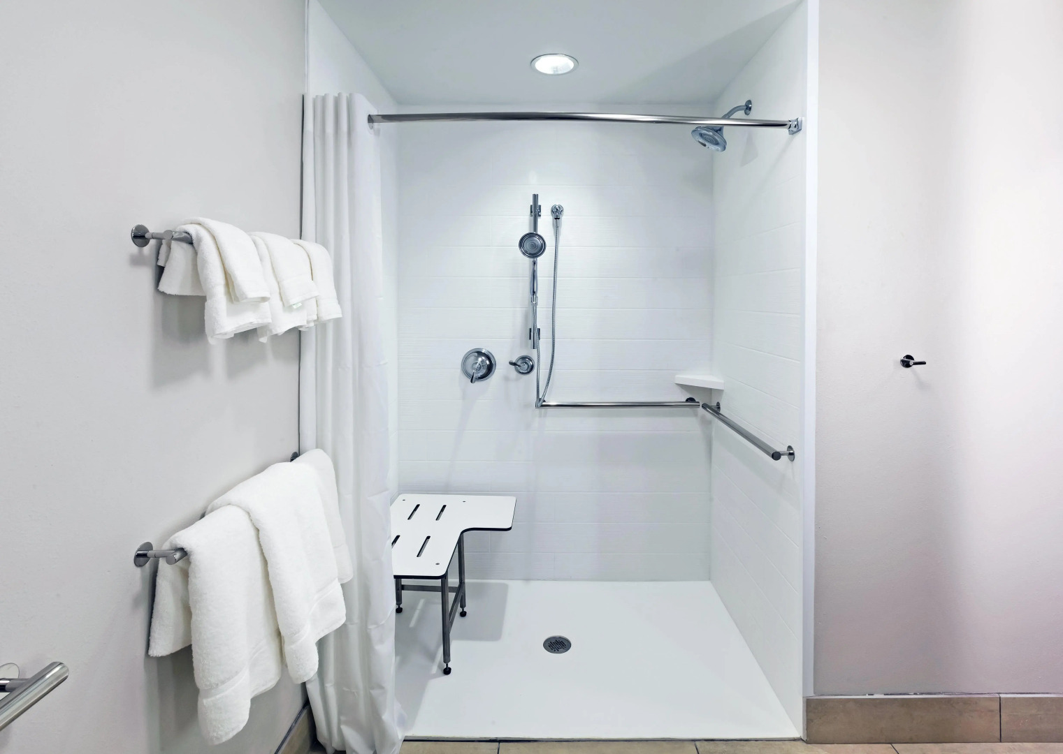 Holiday Inn Express & Suites Chanute by IHG