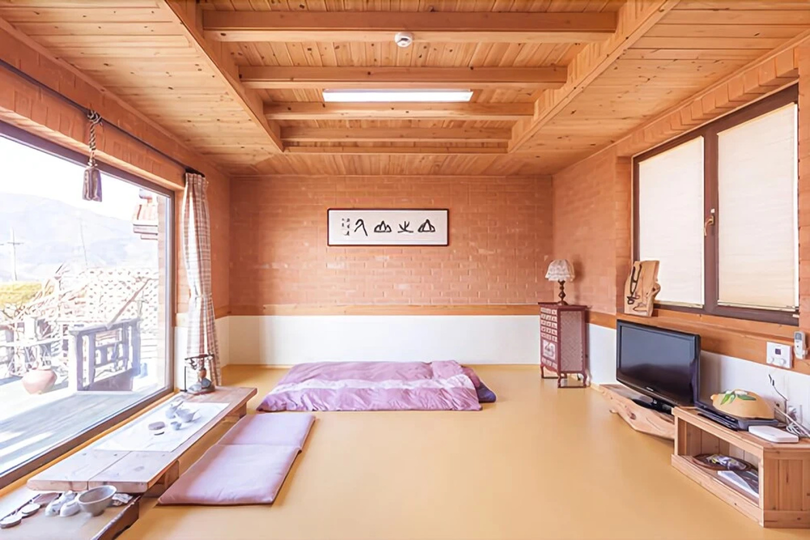 Hadong Jjillekkoch Hill Pension