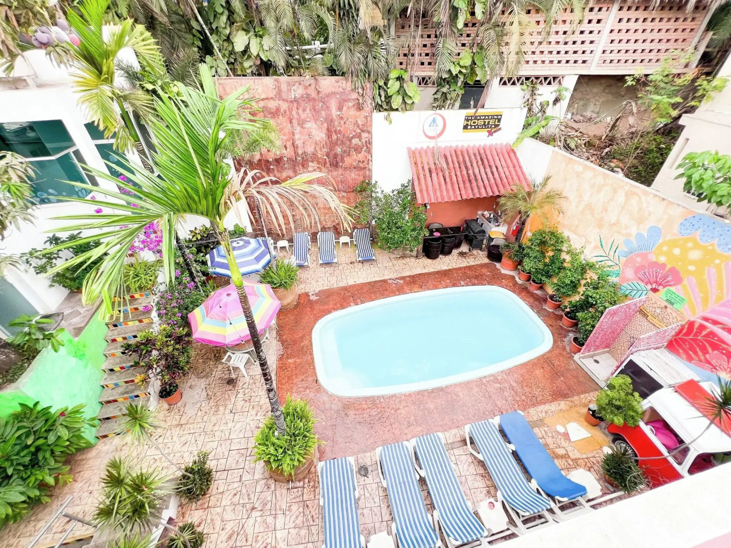 ITH Sayulita Amazing Surf Hostel