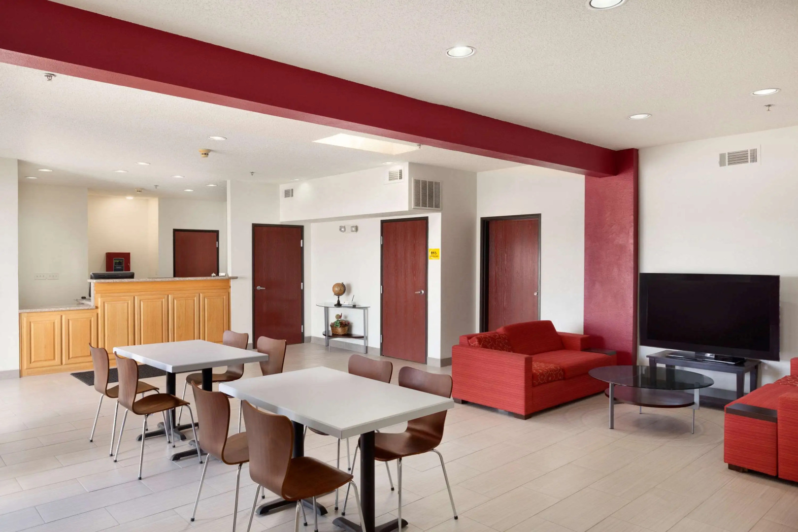 Super 8 by Wyndham Garland/Rowlett/East Dallas Area