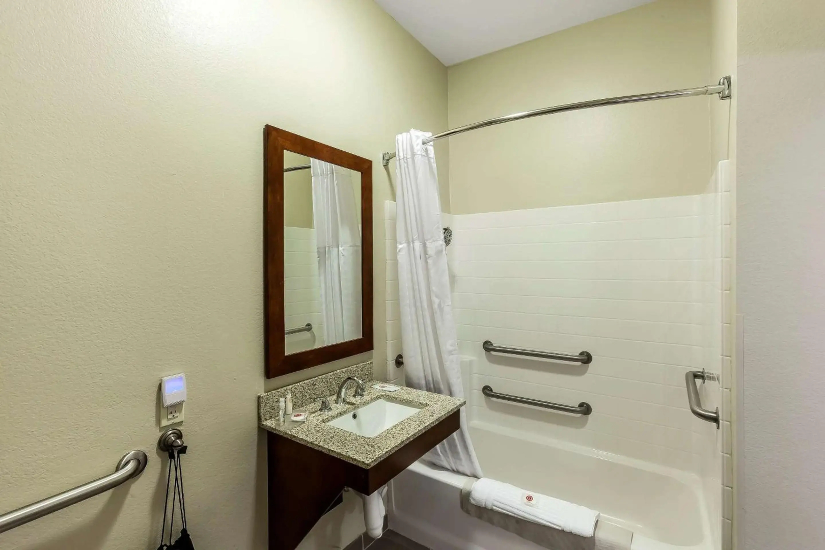 Comfort Inn & Suites Near University of Wyoming