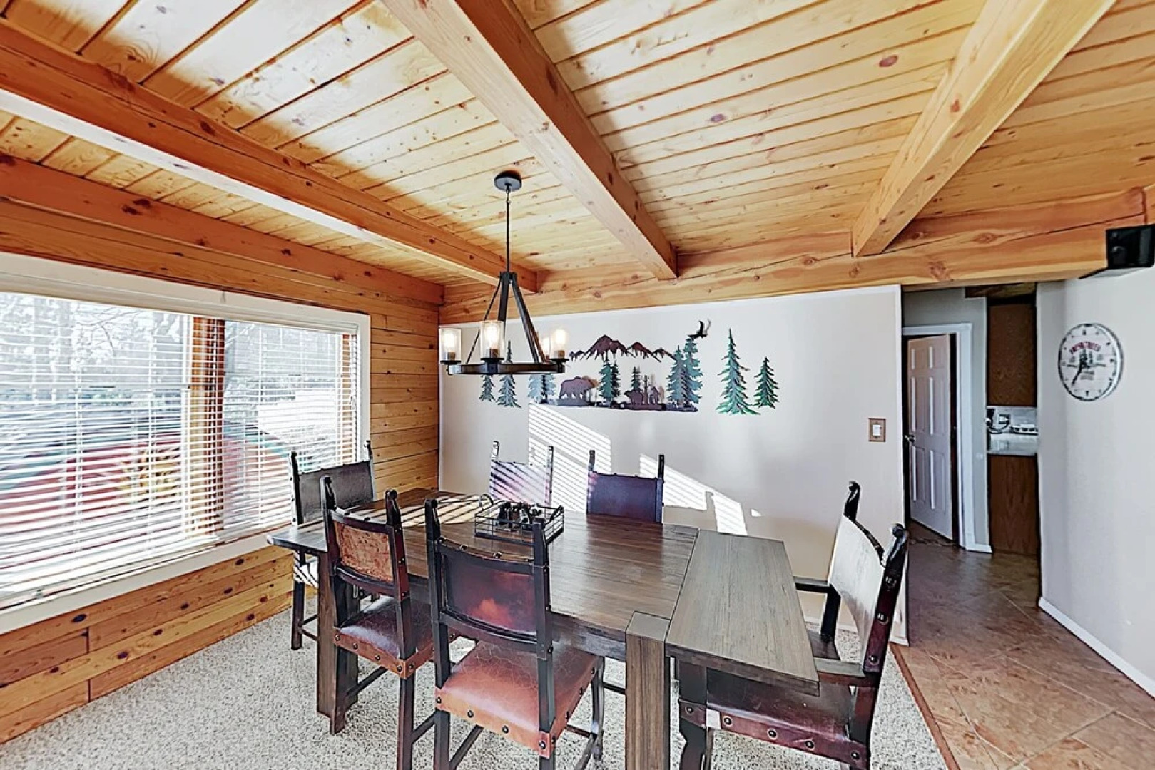 Expansive Haven W/ Fireplaces & Epic Game Room Home