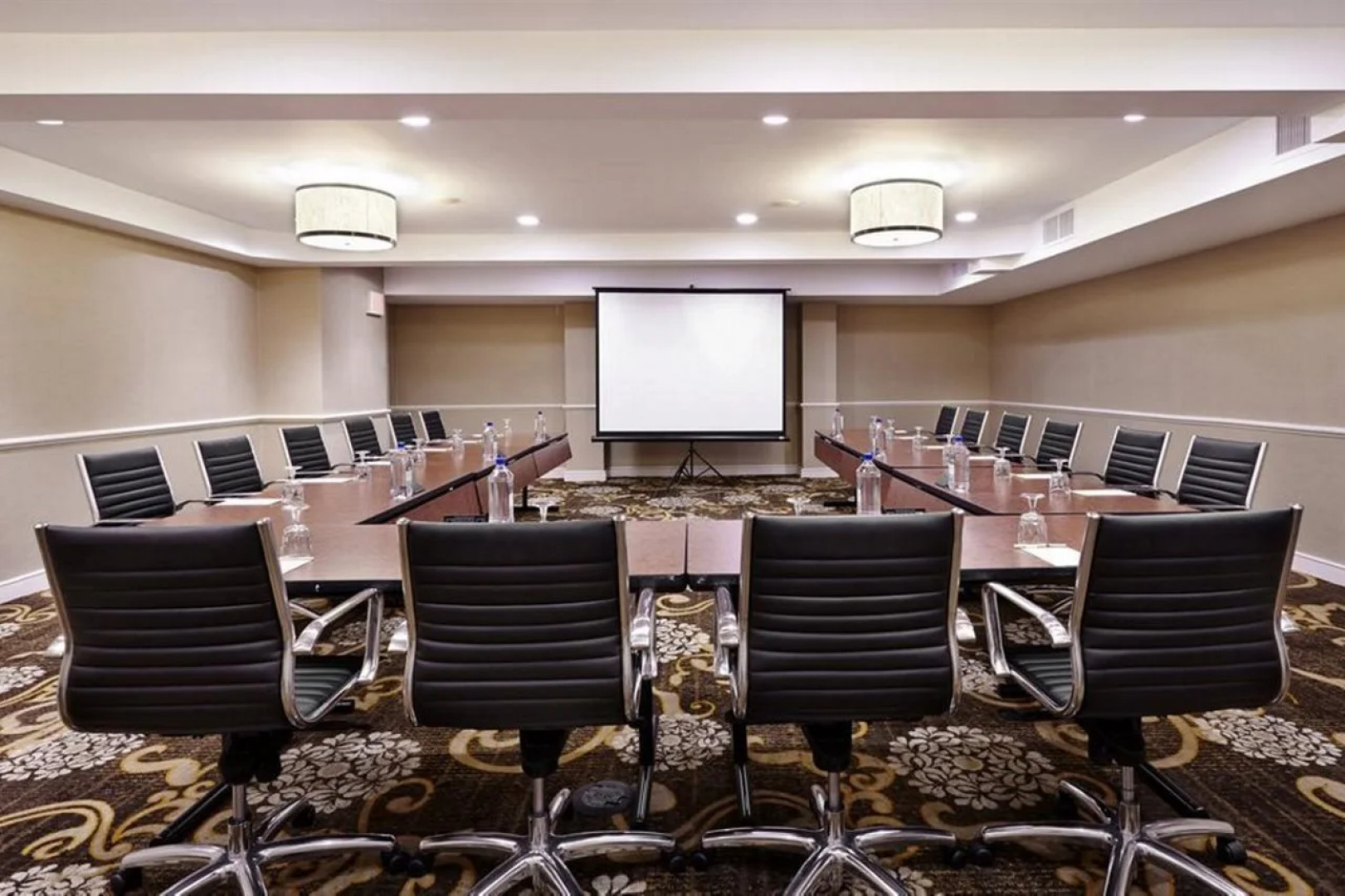 DoubleTree by Hilton Silver Spring