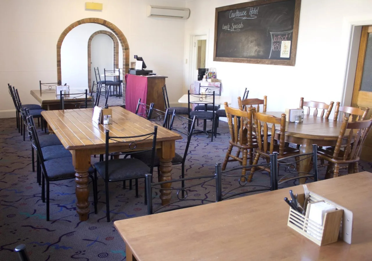 Court House Hotel