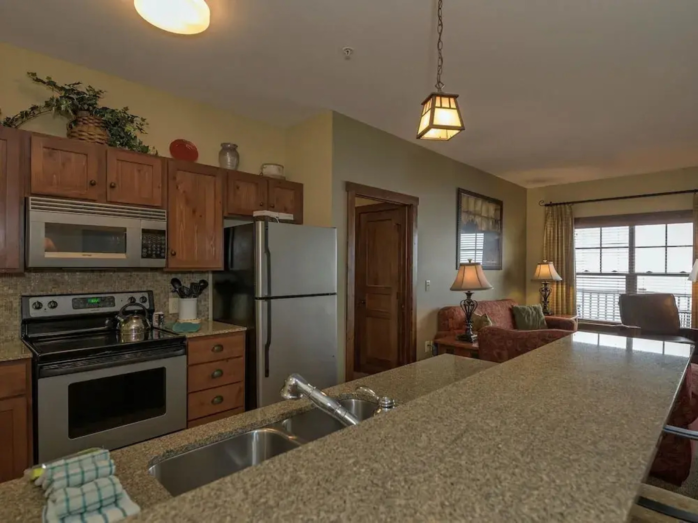 2 Br: Soaring Eagle 211