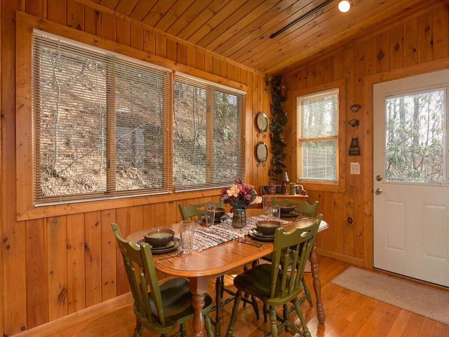 Mountain Top - Two Bedroom Cabin