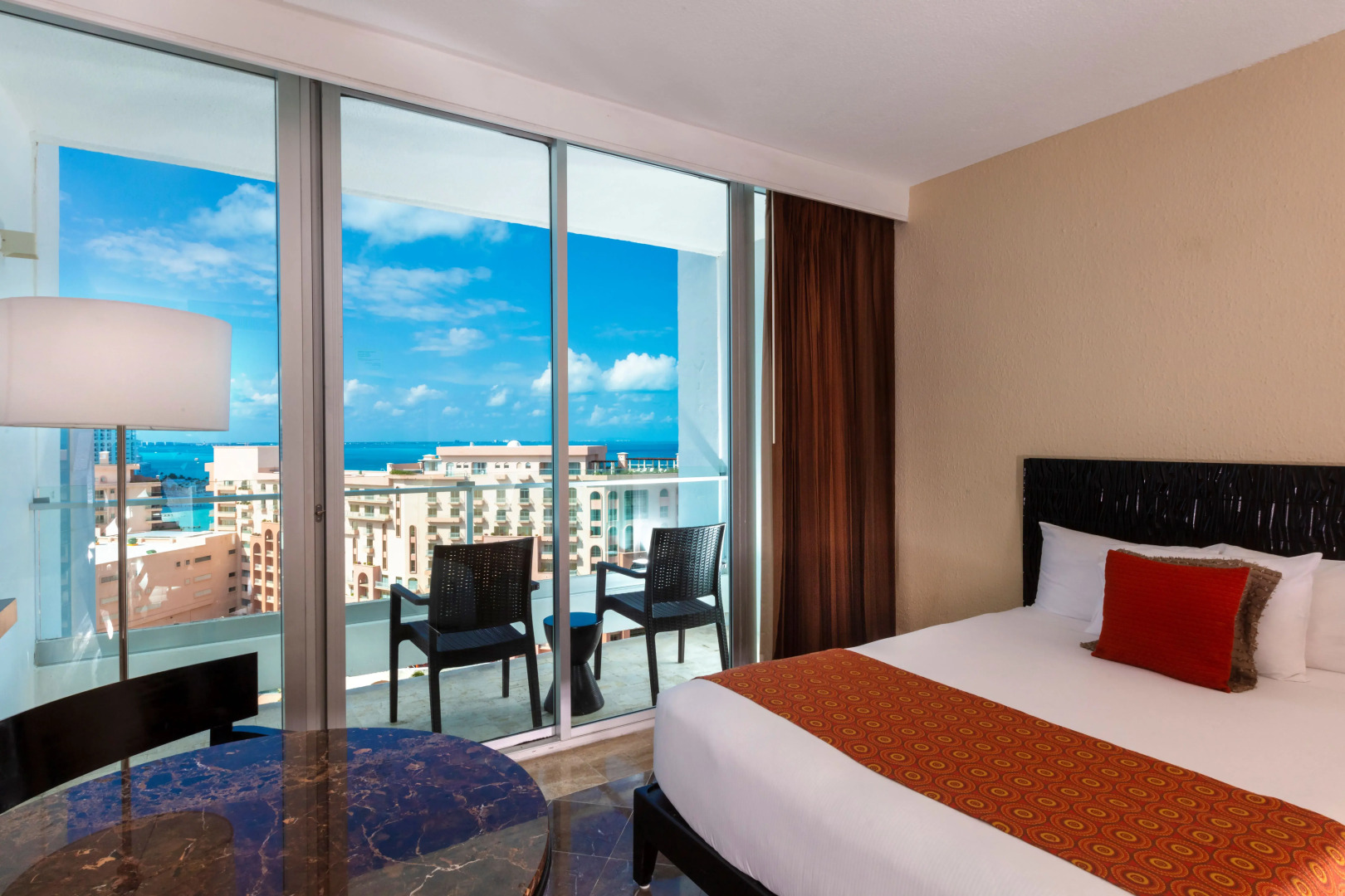 Krystal Grand Cancun