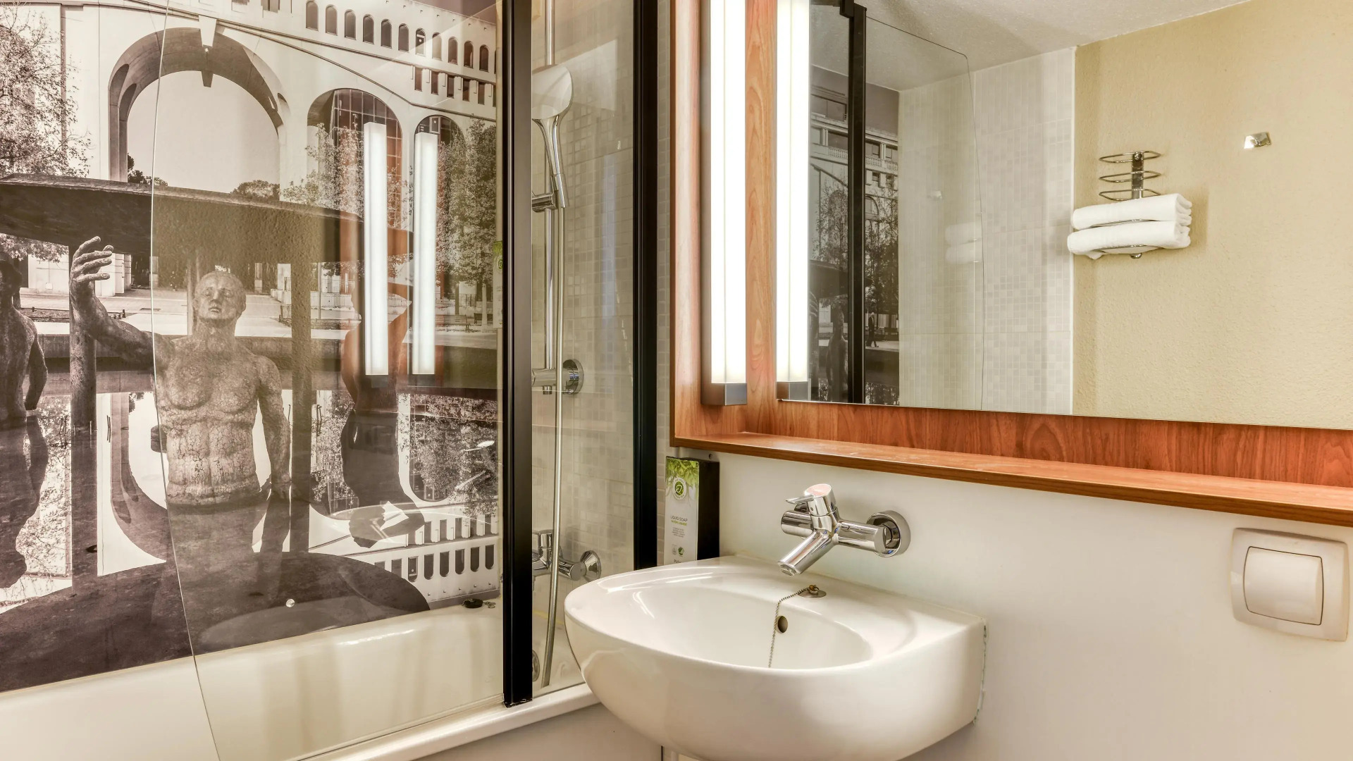 Campanile NATURE - Cergy Pontoise