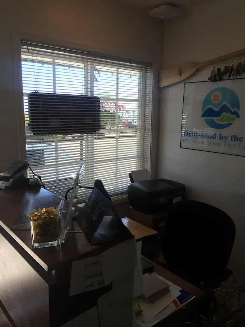 Driftwood by the Sea Inn and RV Resort