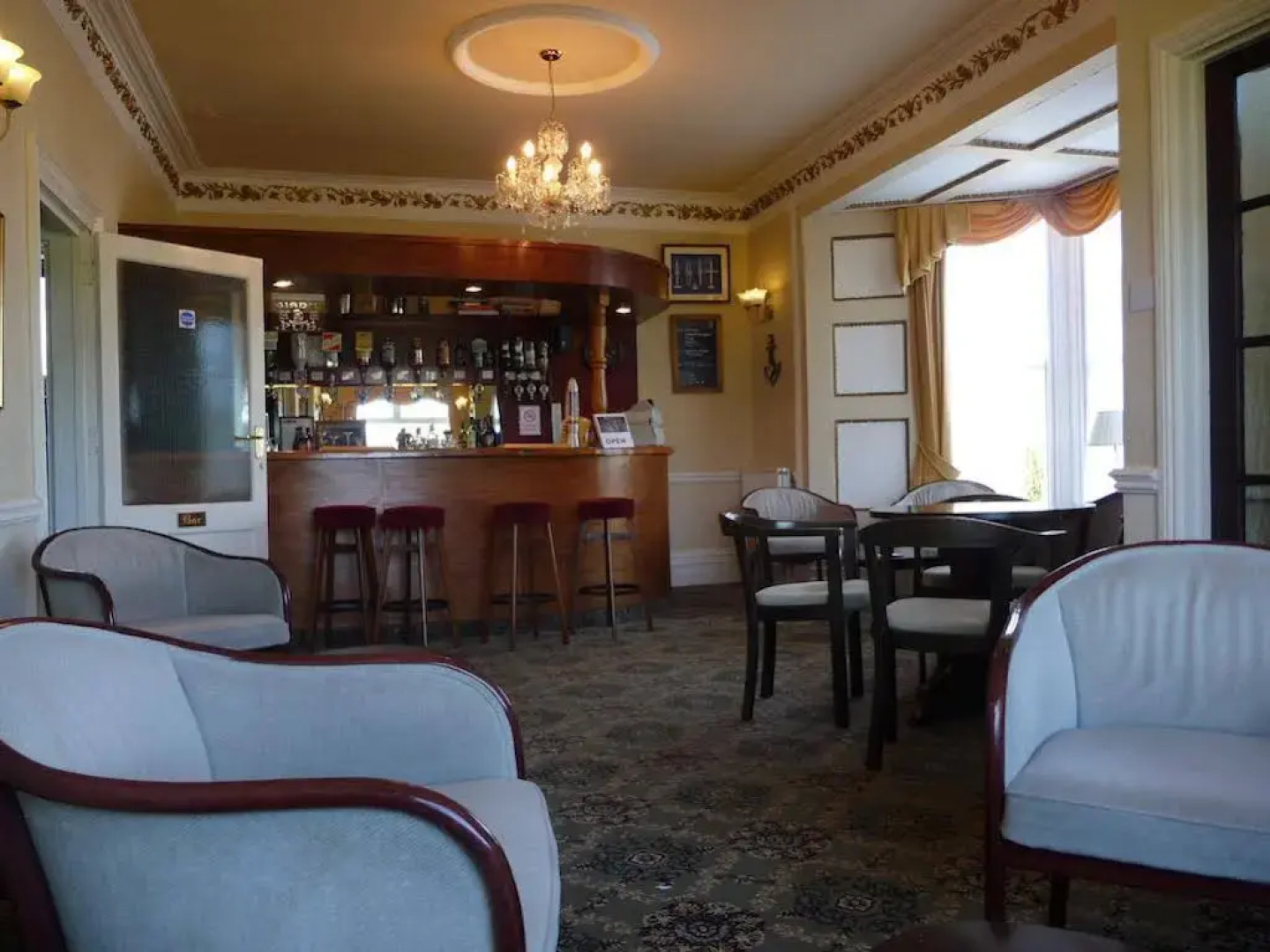 White Horse Guesthouse