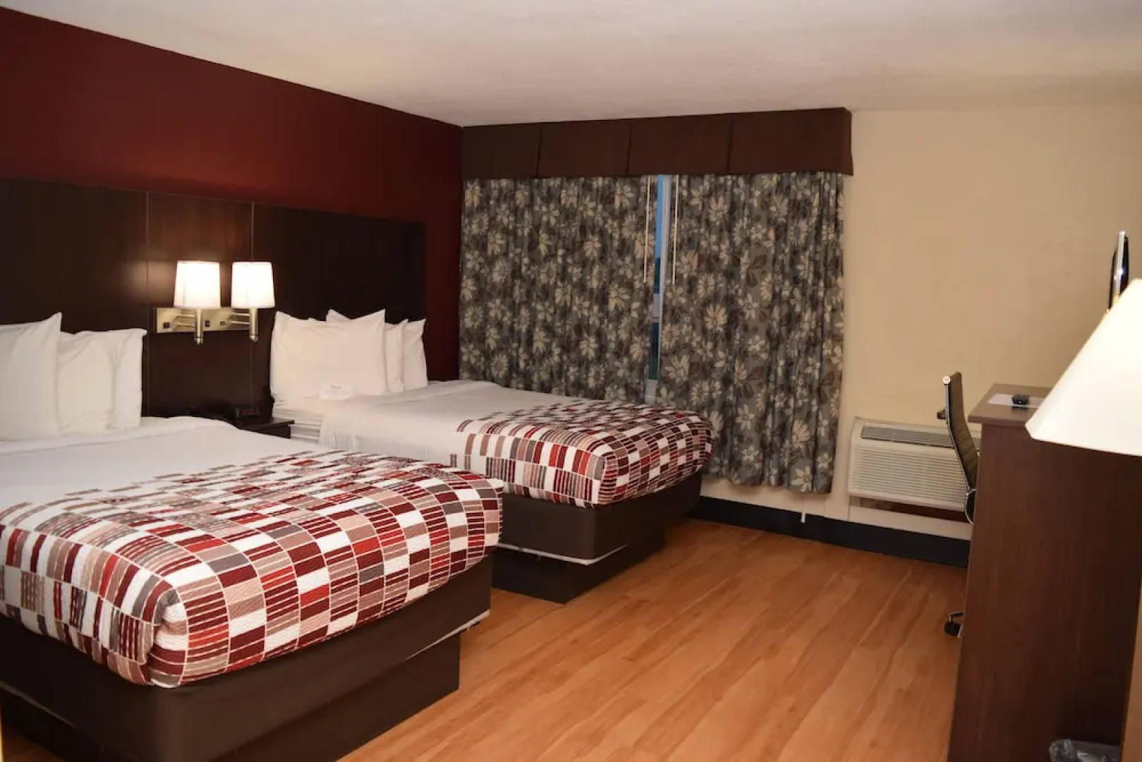Travelodge Batavia Darien Lake Theme Park