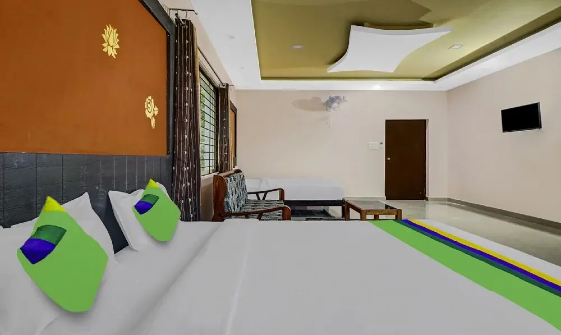 Treebo Trend Grand JP Inn