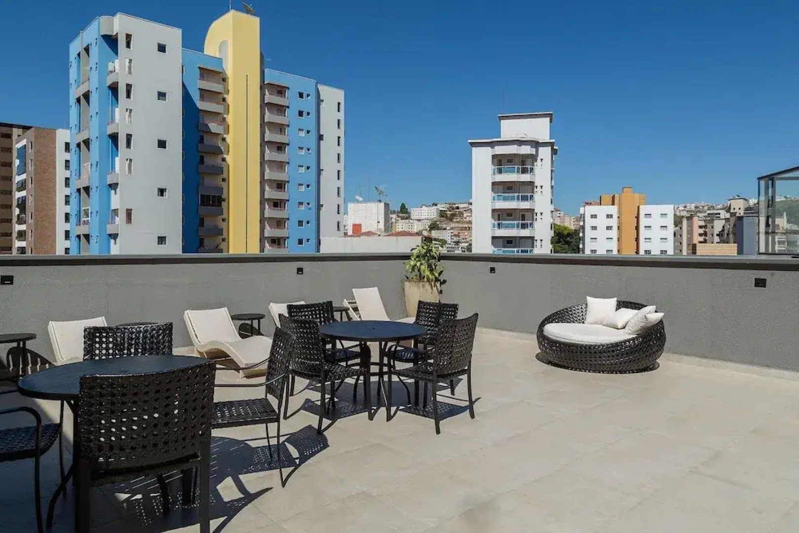 Cozy Apartment Close to the Center Pgo309