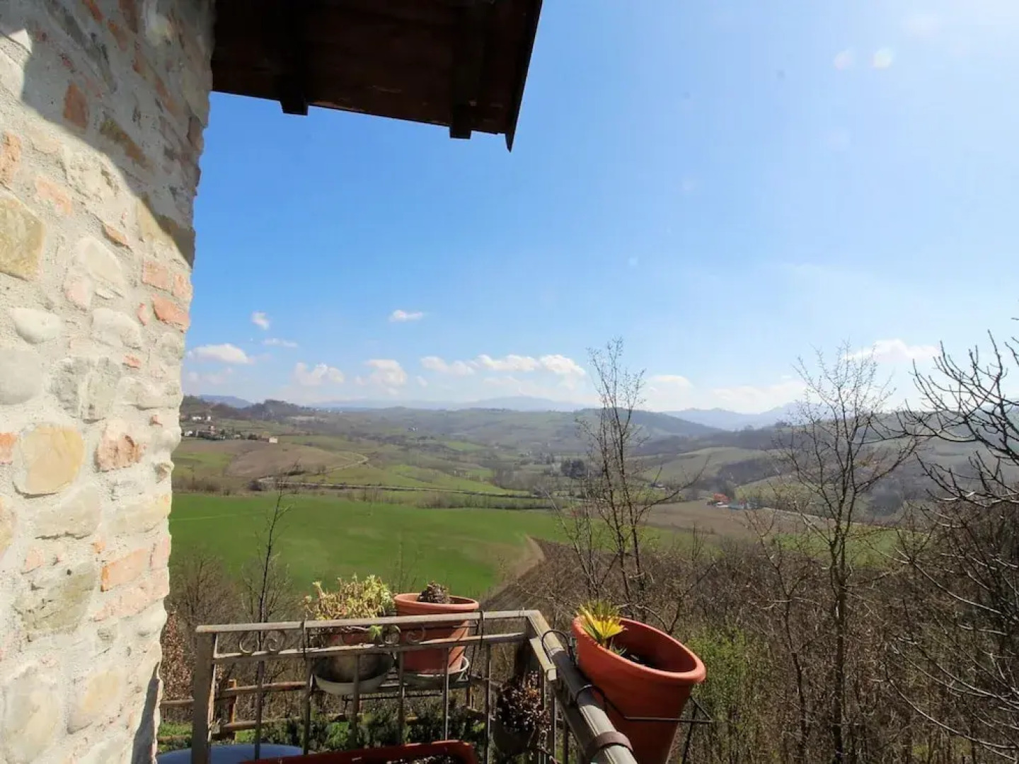 Spacious Hillstay, Piedmont