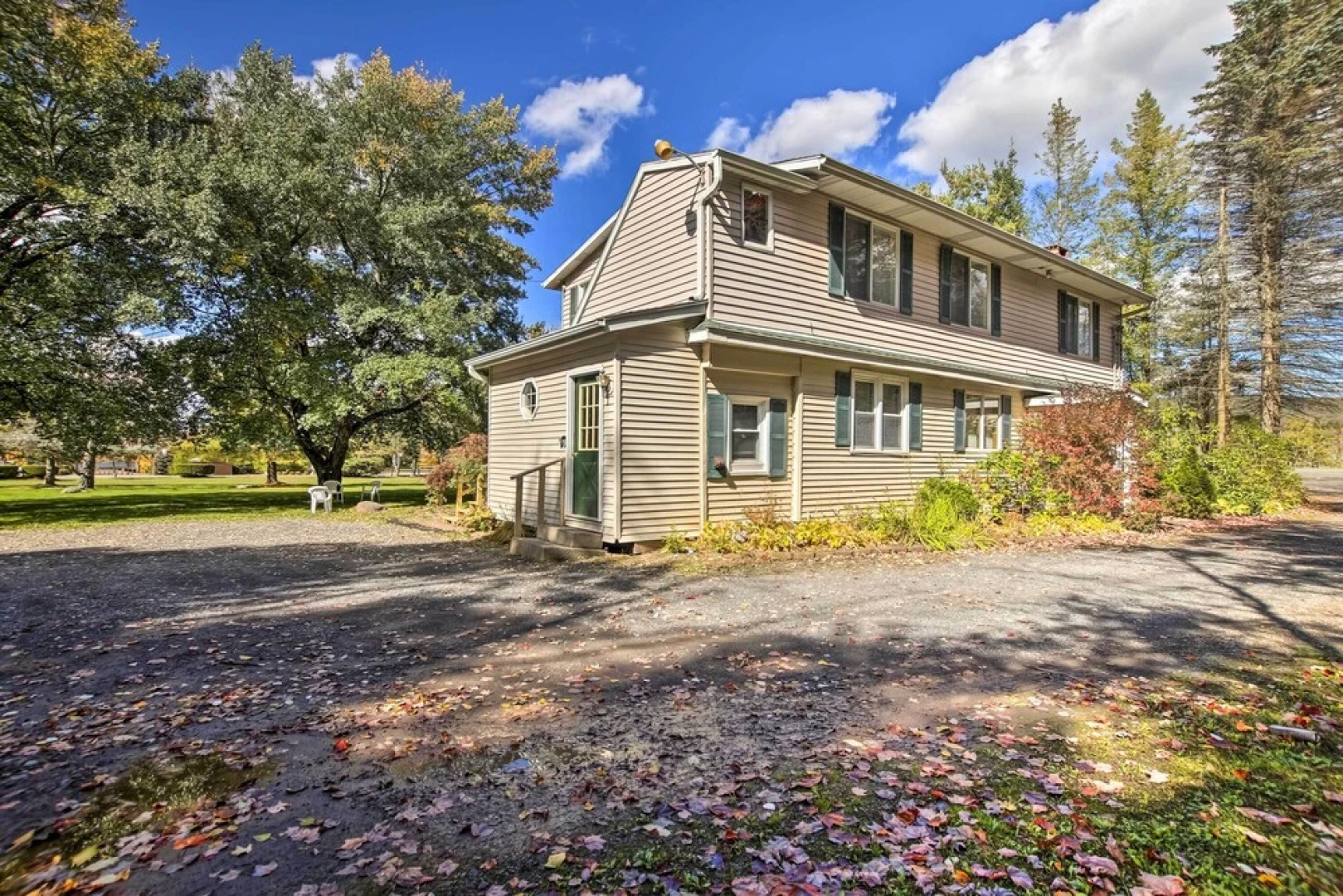 Spacious Apt w/ Yard: 3 Mi to Windham Mountain