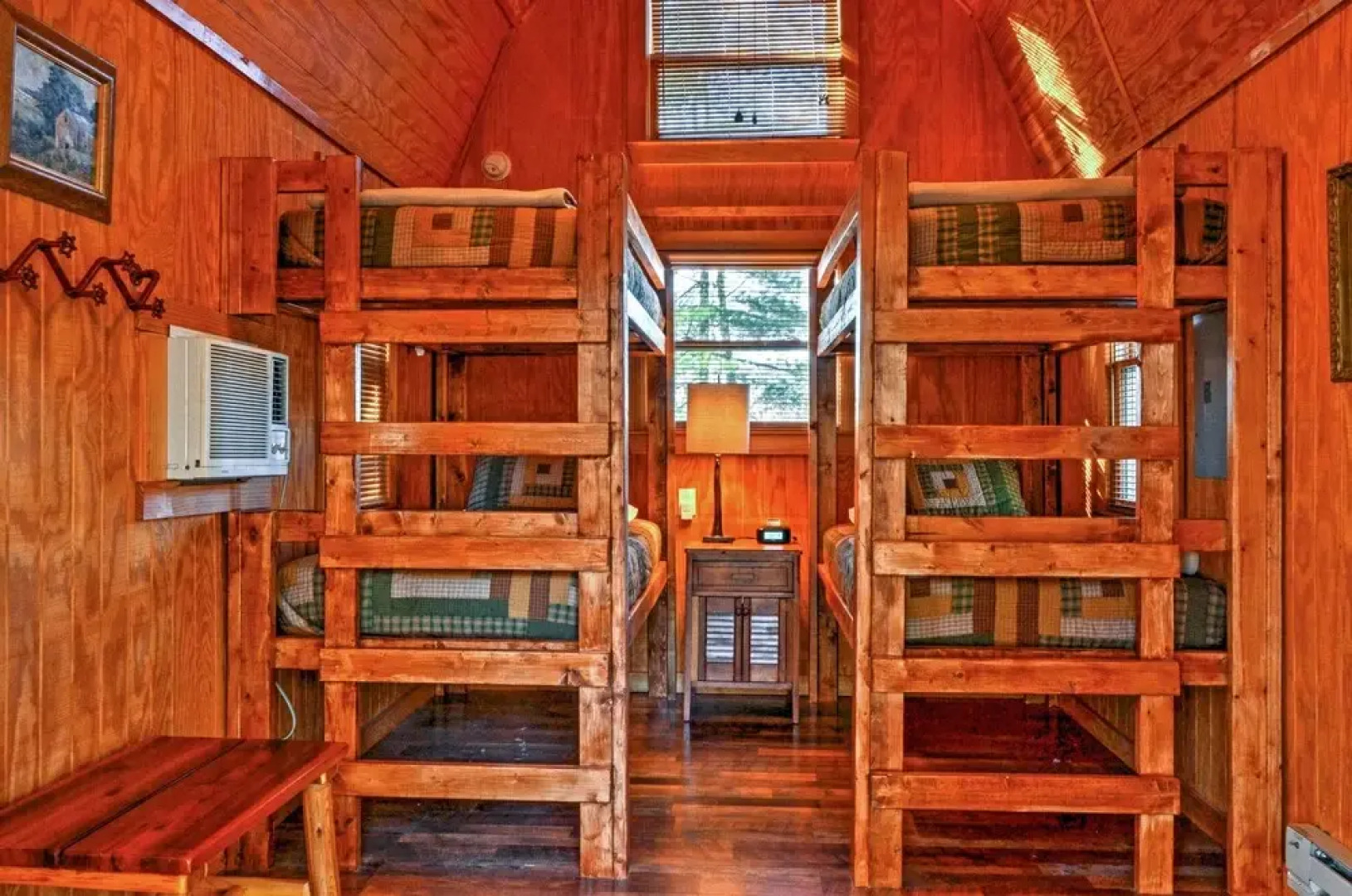 Rustic Cabin w/ Hot Tub: 2 Mi to Unicoi State Park