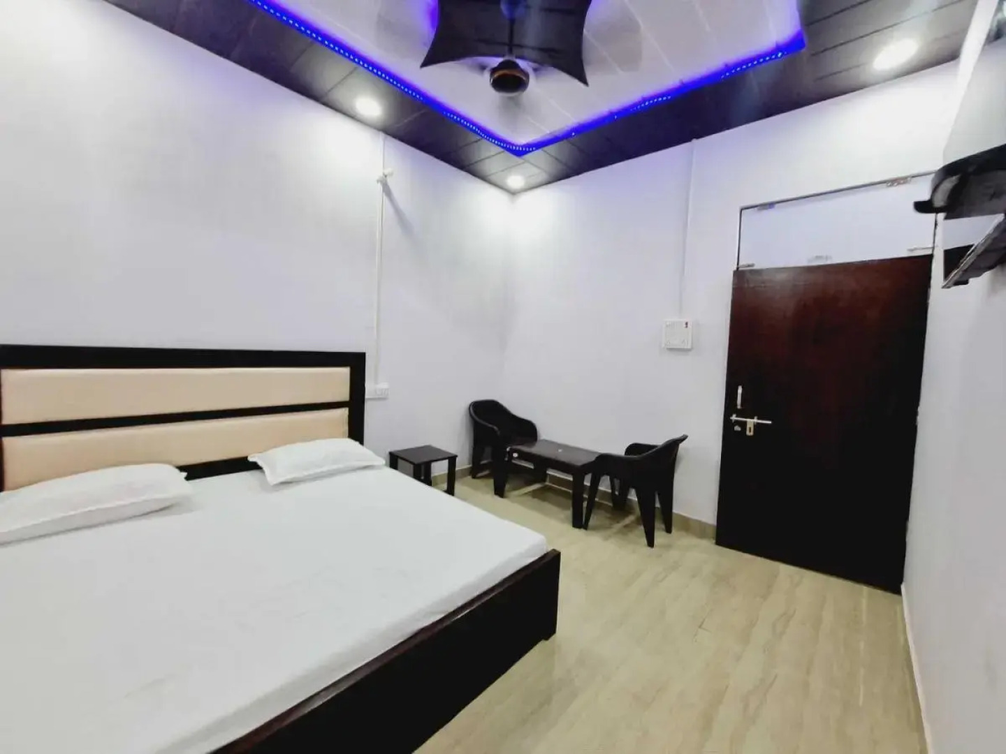 Oyo 701386 Hotel Shiva & Restaurant