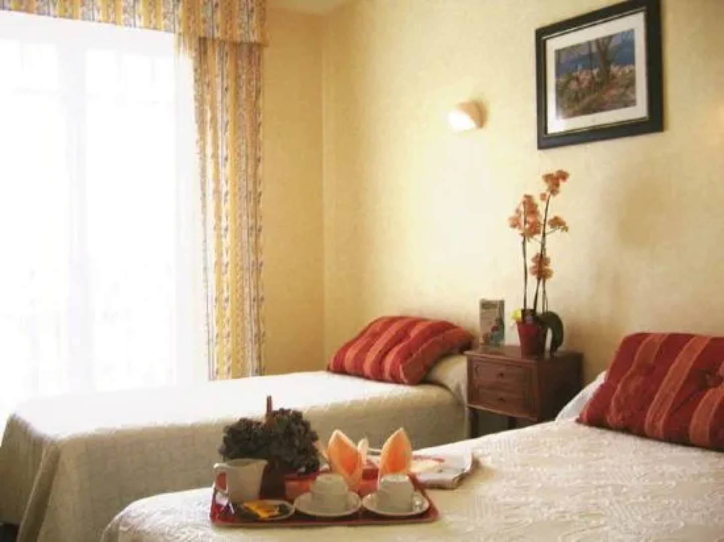 Brit Hotel La Croix Blanche