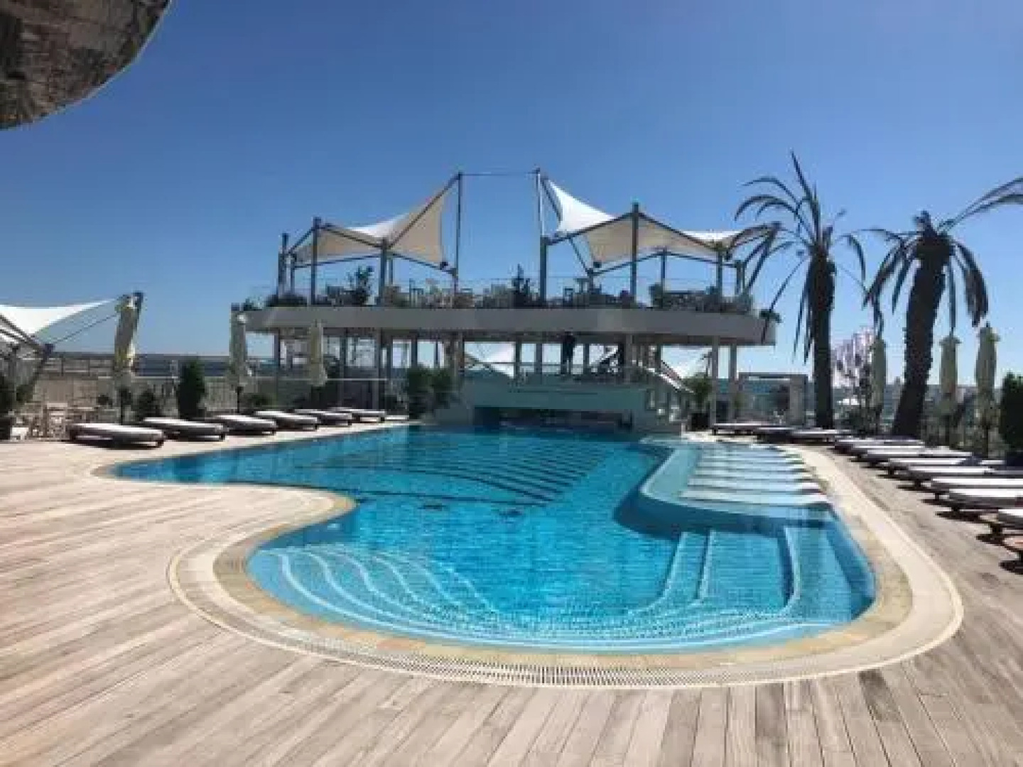 Ap.609 White Tower Mamaia Summerland