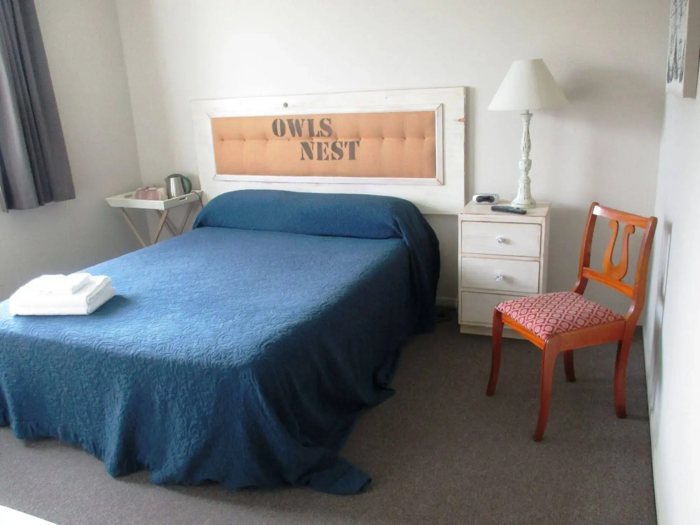 Fat Owl Motel, Bar & Eatery