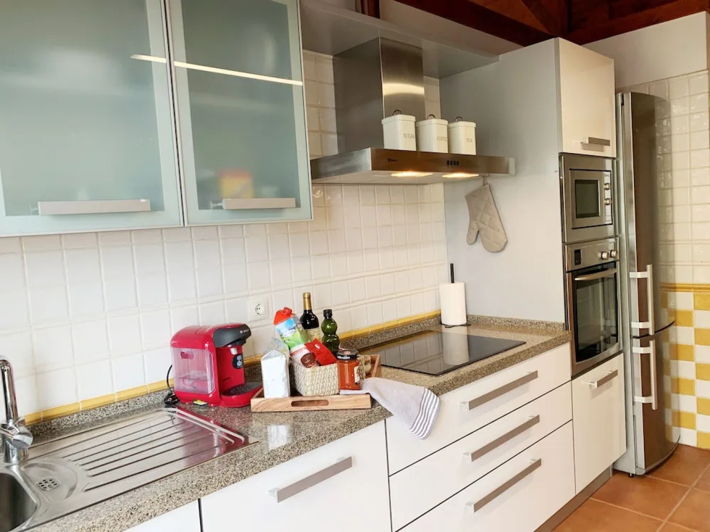 Prime Sea and Mountain views Home with pool