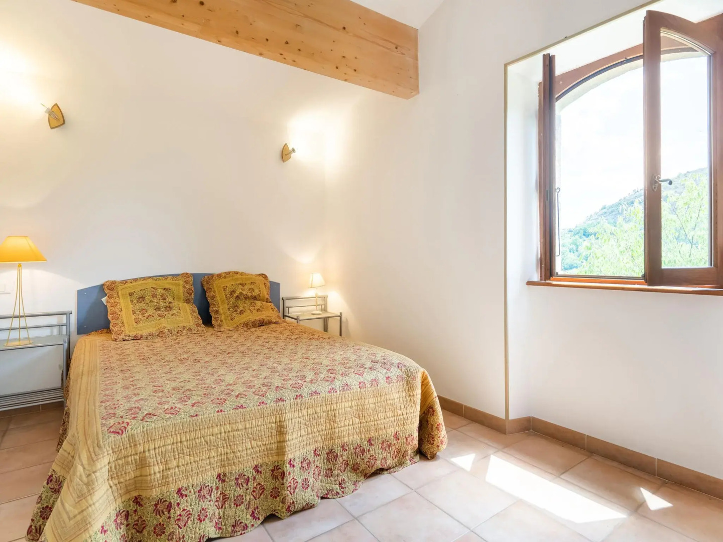 Natural stone house in stunning location with small beach at 300 metres