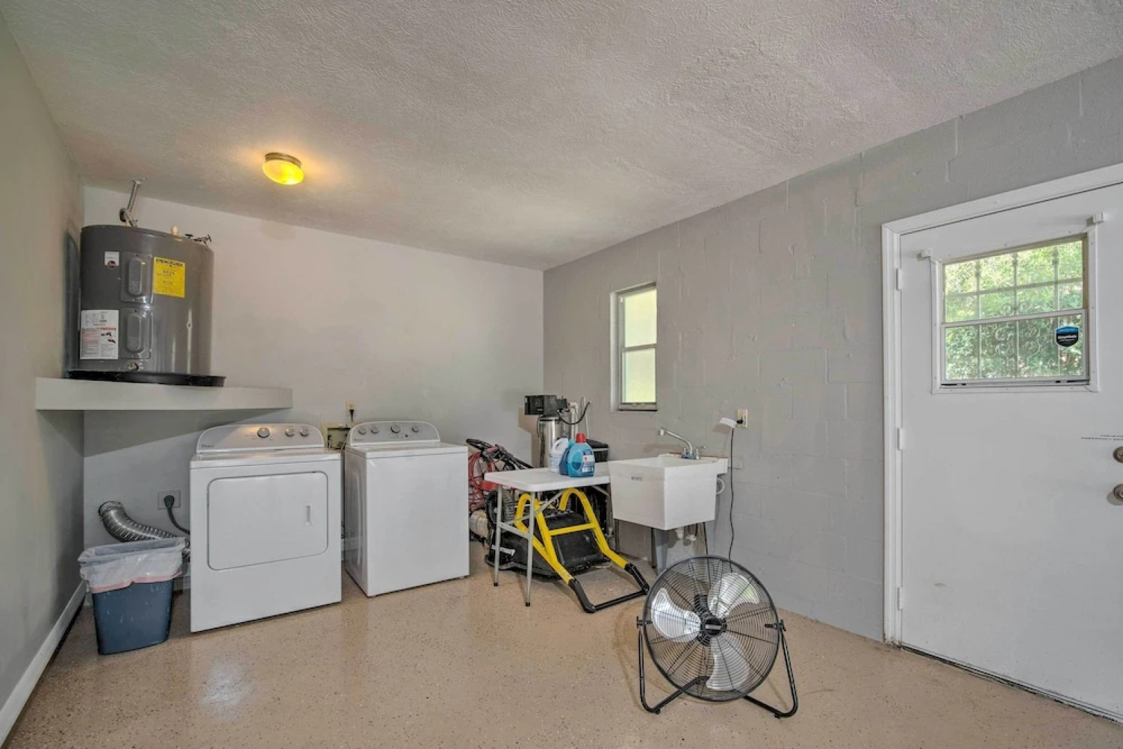 Welcoming Citrus Springs Home w/ Heated Pool