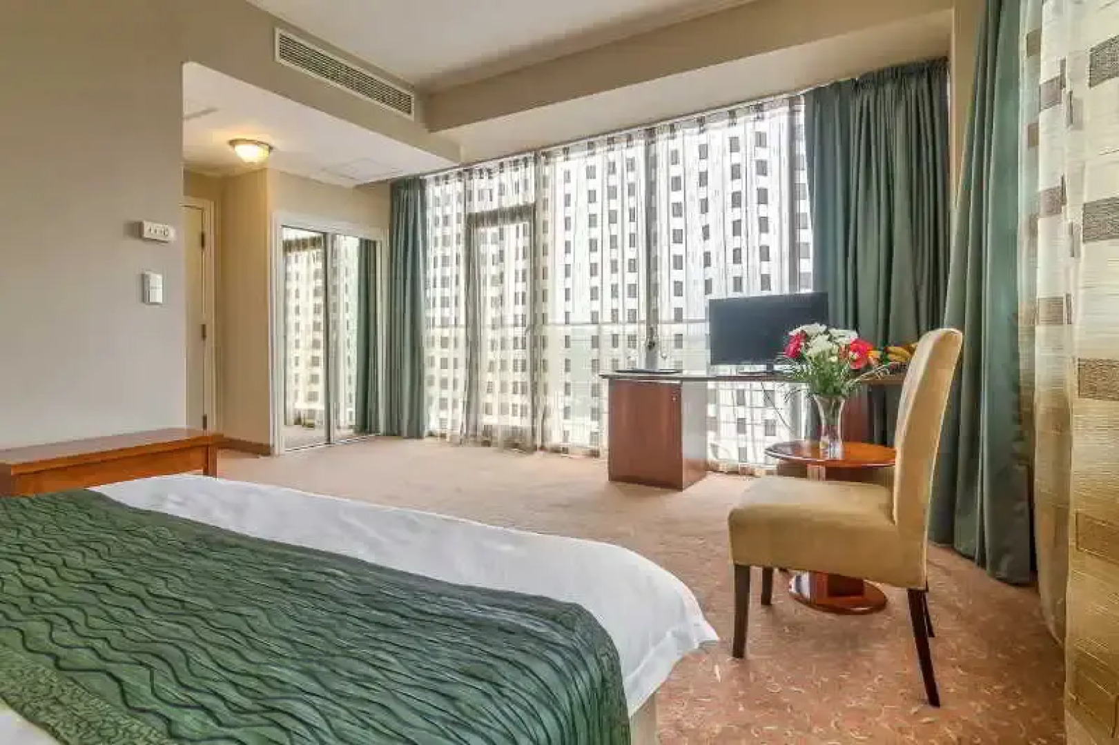 Mirage Snagov Hotel & Resort