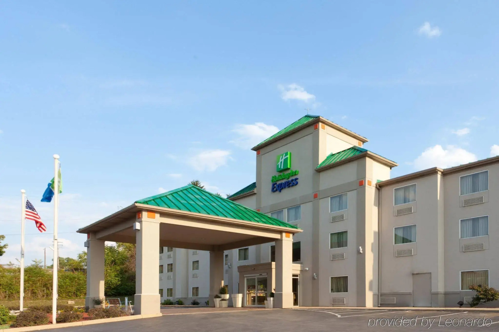 Holiday Inn Express Irwin-PA Turnpike Exit 67