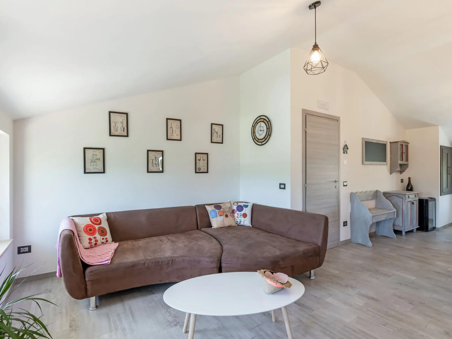 Rural apartment in Matelica with shared pool