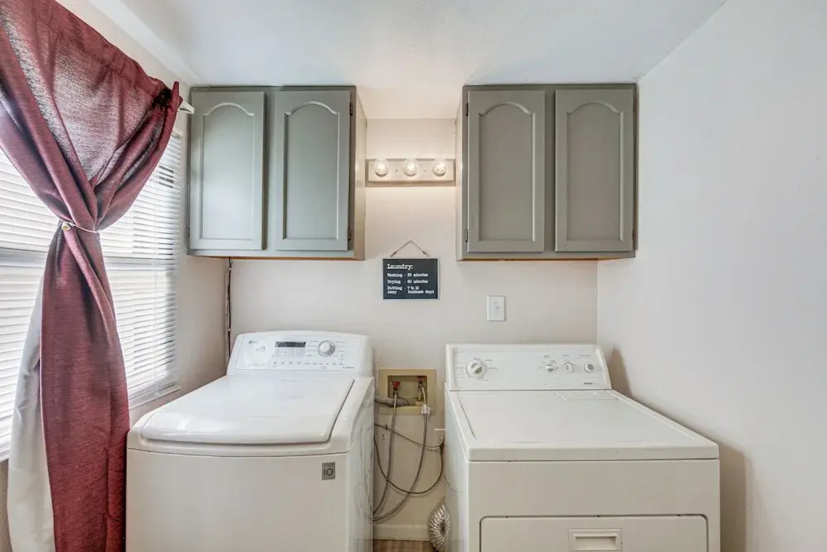 Lakefront Gun Barrel City Home w/ Dock & Deck