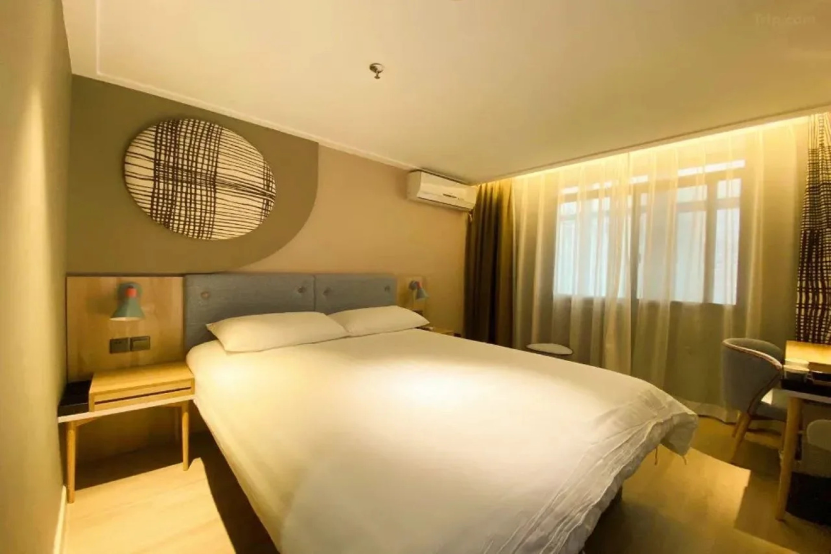 Home Inn Neo (Fuzhou Wuyi Square, Nanmendou Metro Station)