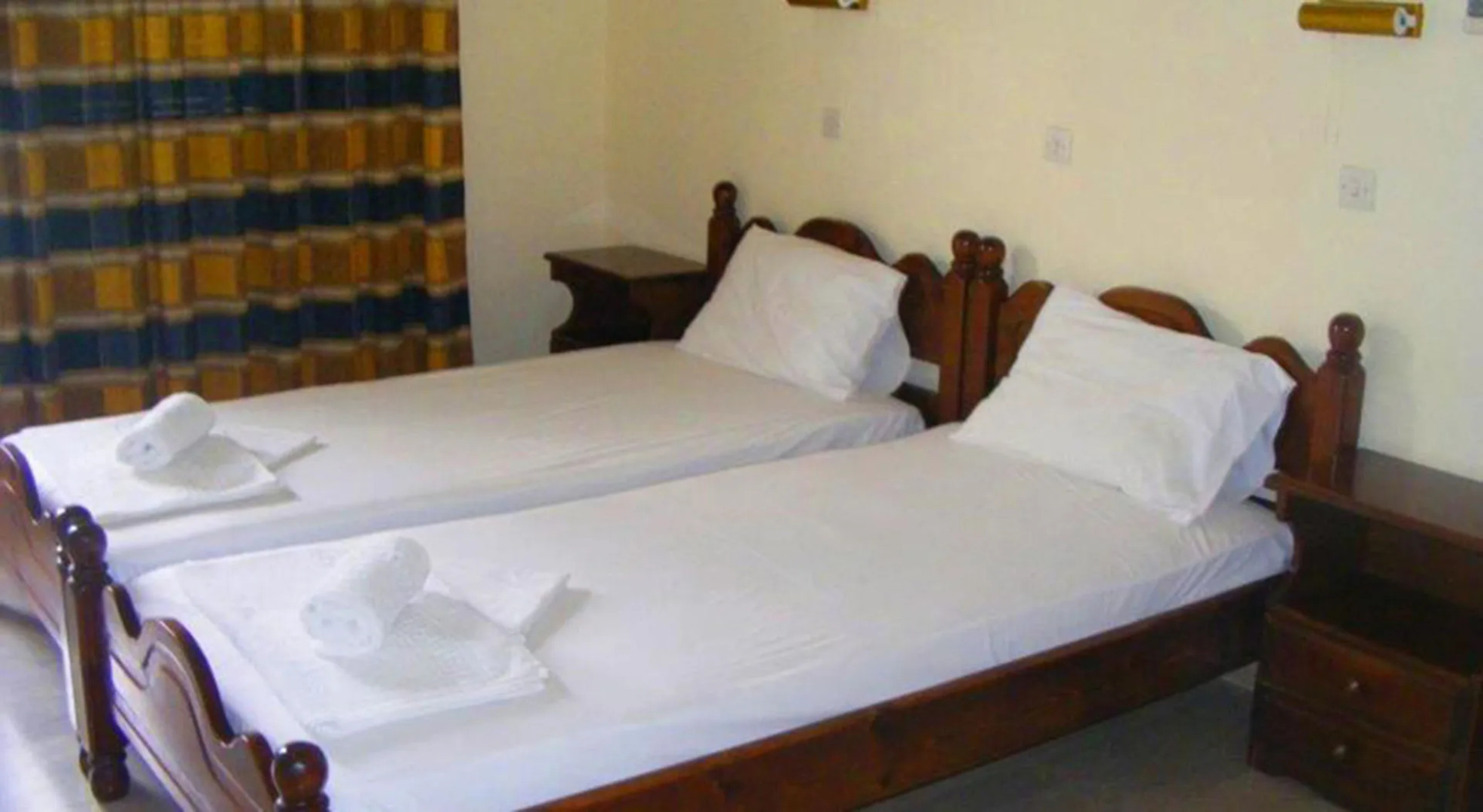 Flamingo Apartments Moraitika Corfu