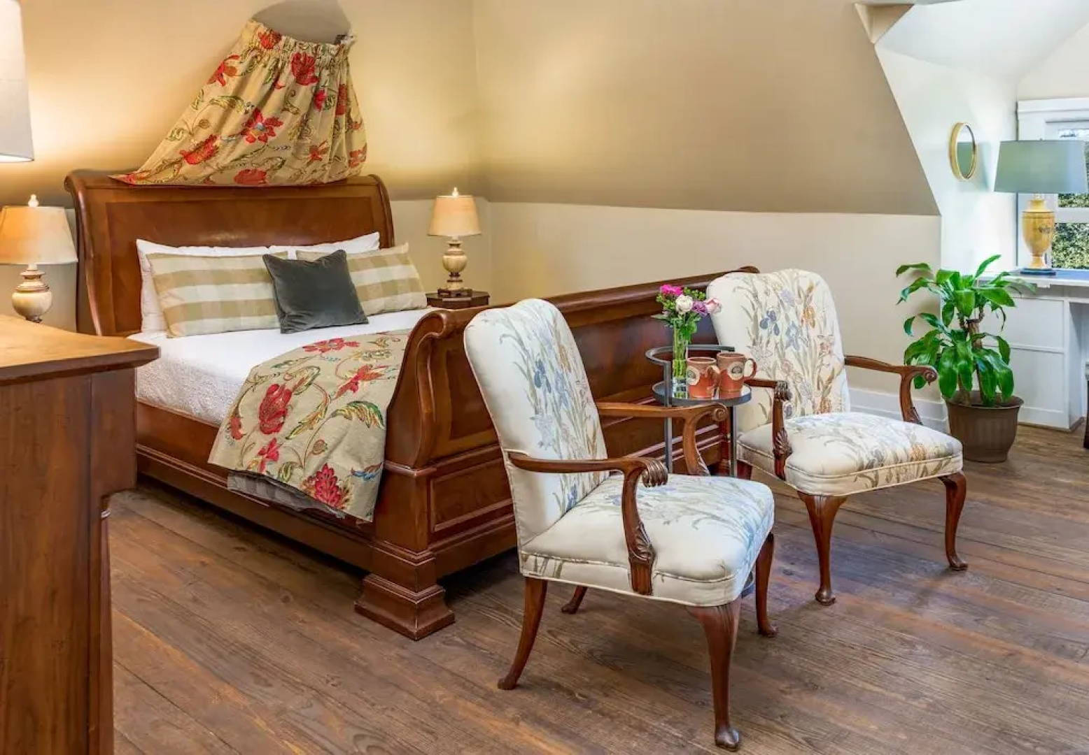 Inner Banks Inn