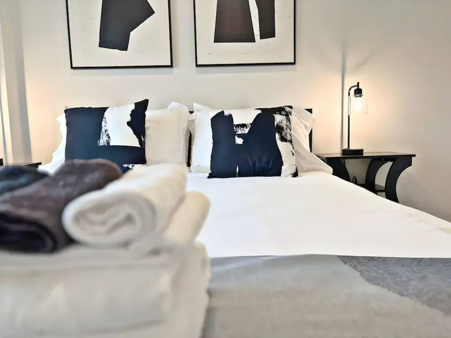 Modern 4BR with Parking - WV rep 4